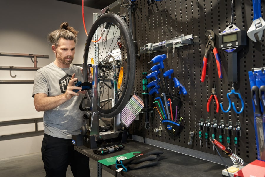 Ampler Bikes schließt strategische Partnerschaft mit We like Bikes ab