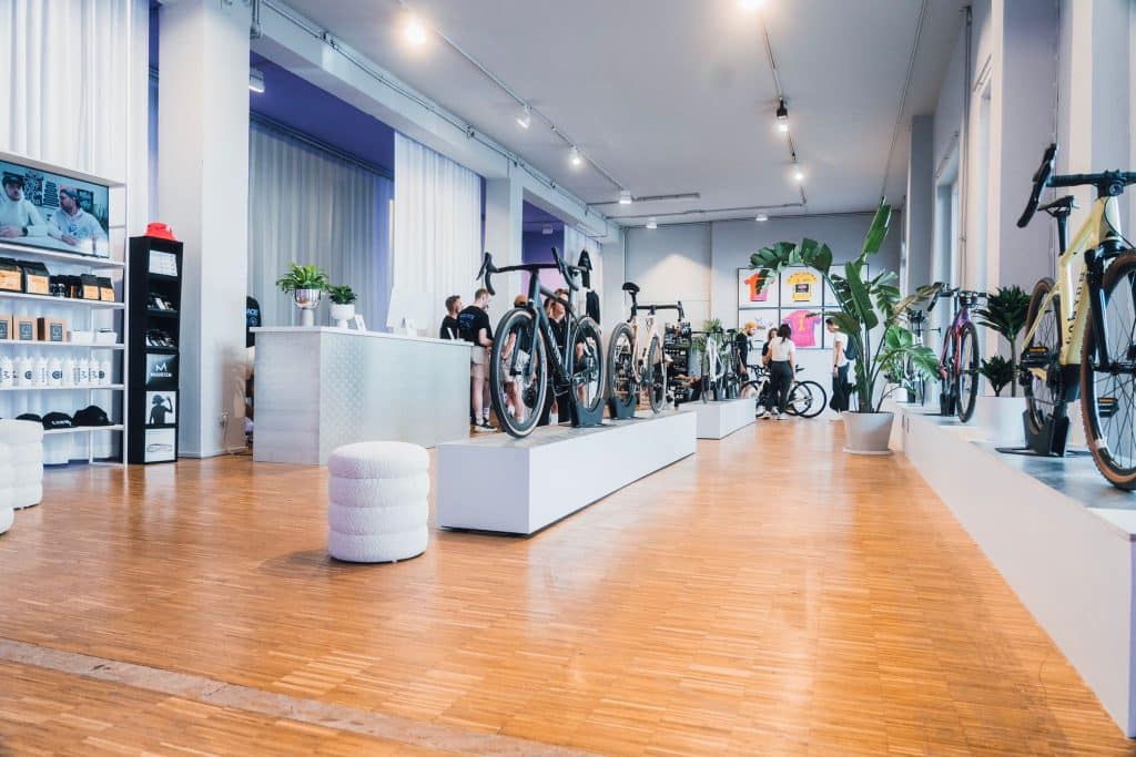 Rad Race eröffnet Canyon-Showroom in Berlin