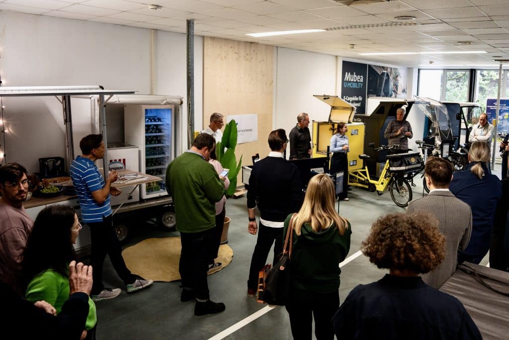 Pon-Bike-Lastenrad-Zentrum-M-nchen-European-Cycling-industries-Linexo-IW