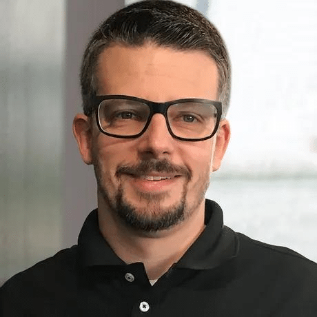 Kai-Schultz-bernimmt-Technik-bei-Zweirad-Union