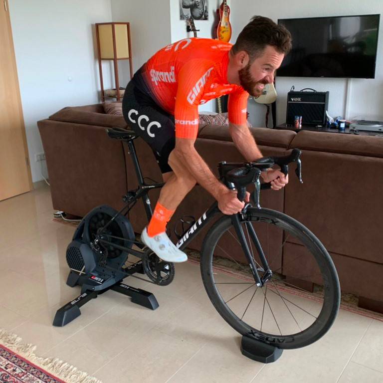 Virtuelle Tour De France Kraftemessen Auf Dem Rollentrainer Sazbike De
