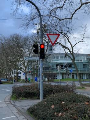 Grünpfeil Fahrrad Ampel Dresden 