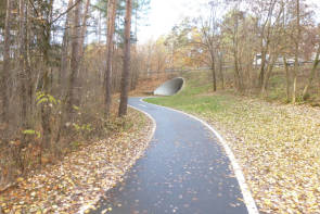 ADFC Bayern Radweg Erlangen mit Tunnel 