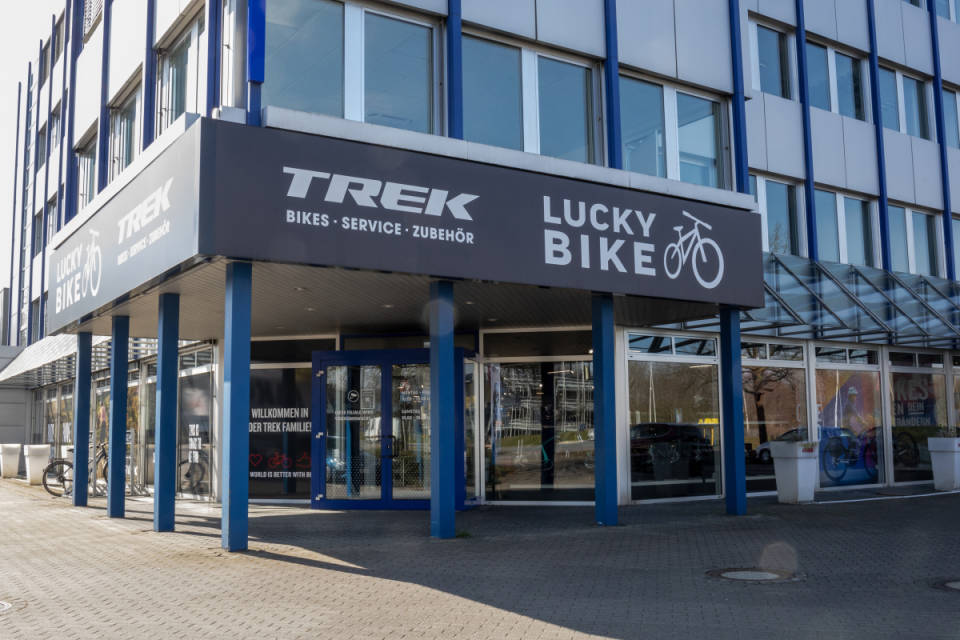 Lucky 2025 bike shop