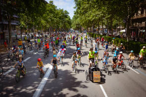 Kidical Mass Demo Barcelona ADFC 