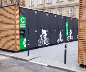 Berlin Rathaus Schöneberg Fahrradabstellanlage 