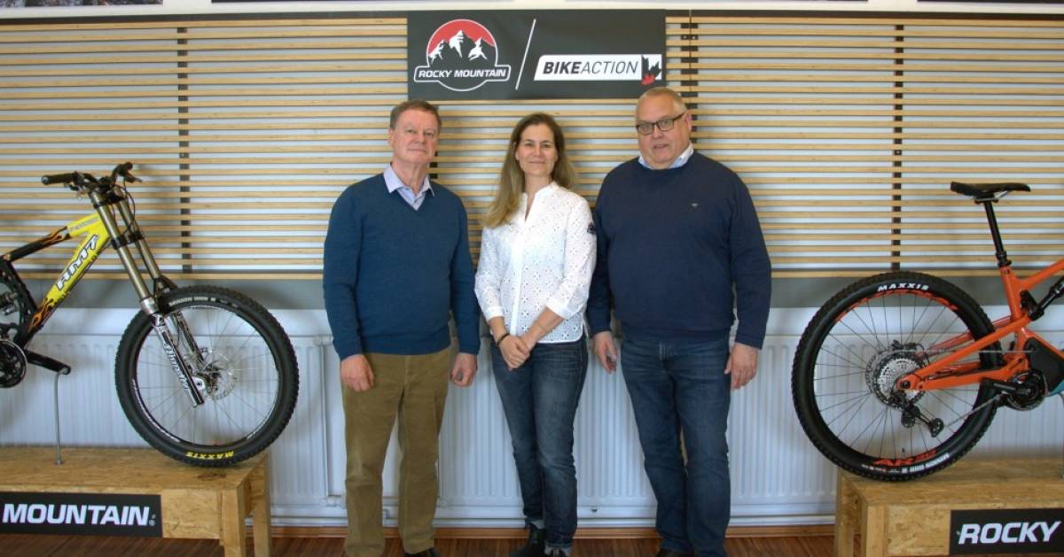 Bike action shop
