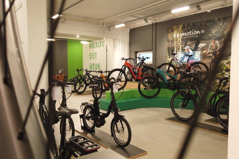 Emotion deals bike shop