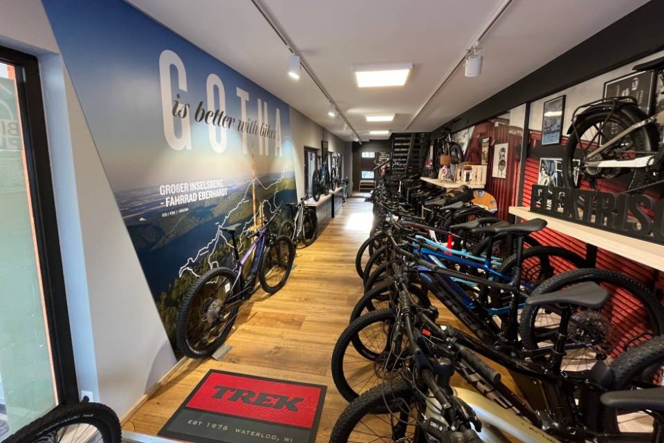 Trek baut Netzwerk an Flagship Stores weiter aus sazbike