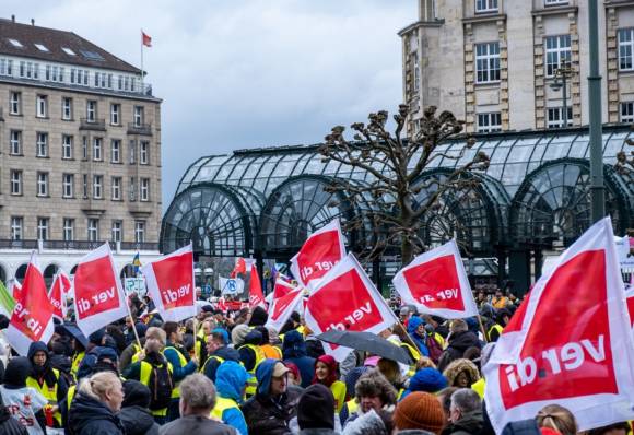 Verdi Demonstration in Hamburg 
