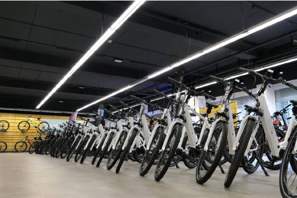 Bike world shop clearance