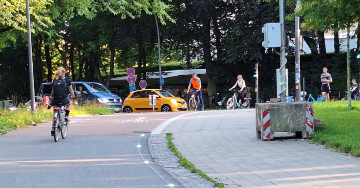 Yunex-Traffic-installiert-Gr-nphasen-Anzeige-f-r-Radfahrer-in-Hamburg