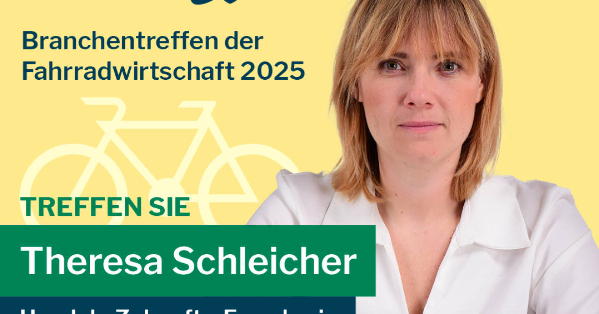 Theresa-Schleicher-spricht-beim-SAZbike-Prolog-2025