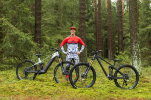 Johannes Fischbach und Uncle Ray sind zurück bei Raymon Bicycles 