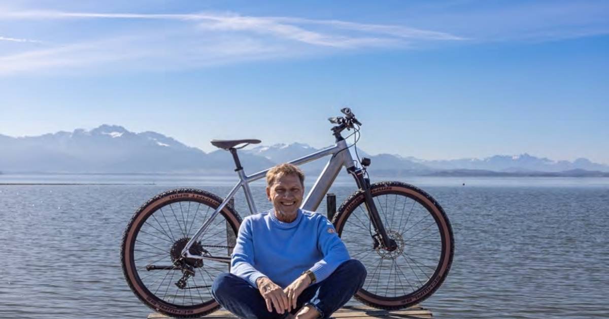 Tatort-Schauspieler-bringt-mit-Coboc-ein-Charity-E-Bike-zum-Versteigern