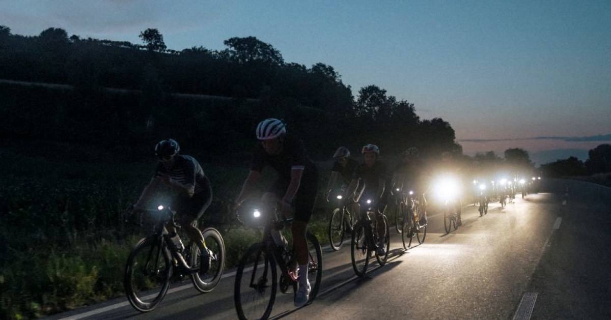Supernova-l-dt-die-Branche-zur-Fahrradanreise-zur-Eurobike-2025-ein