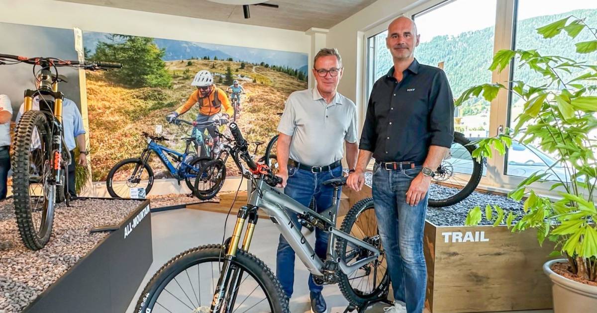 Ralf-Rangnick-f-hrt-k-nftig-Elektro-MTB-aus-Tirol