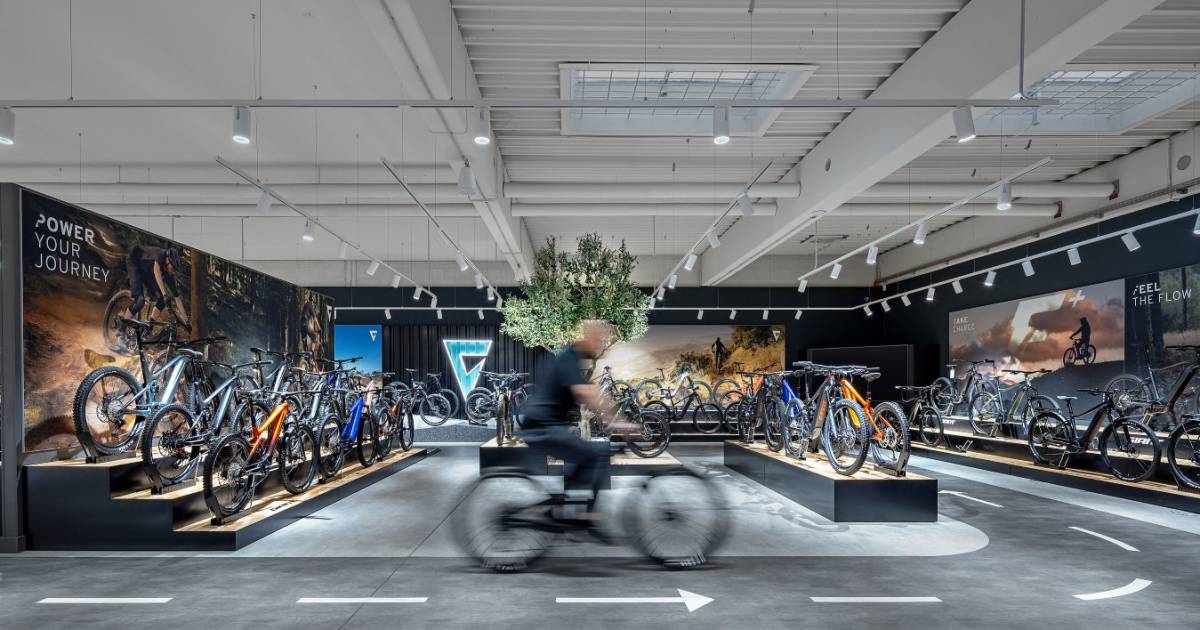 Wie-Licht-Technik-das-Einkaufserlebnis-im-Fahrradhandel-verbessert