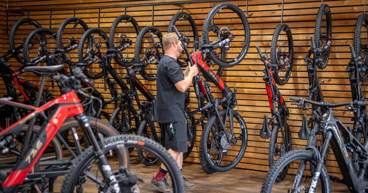 Markenstore-in-Torbole-Rotwild-setzt-auf-direkte-E-MTB-Erlebnisse
