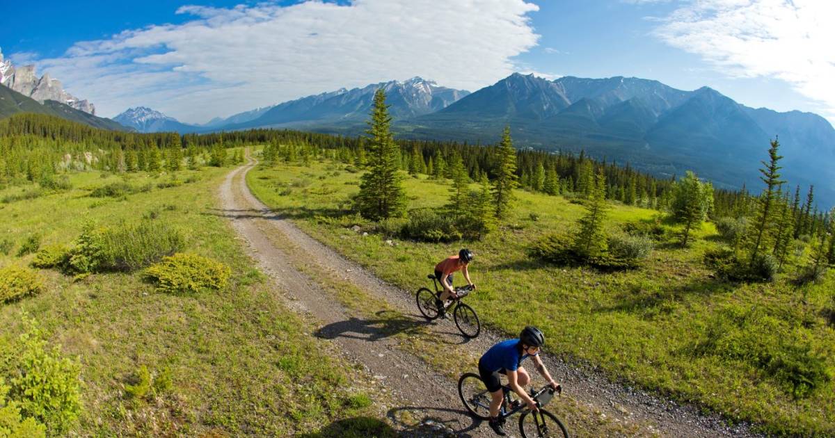 Premiere-f-r-Gravel-Peaks-Mit-dem-Gravelbike-ber-die-Alpen