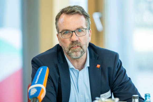 Uwe Wöll erklärt, wie sich die Anforderungen an moderne Fahrradwerkstätten verändert haben. uwe woell vsf