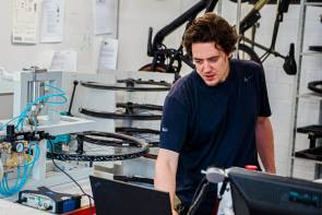 Das Digital Bike Lab automatisiert die Strukturanalyse von Fahrradrahmen. radiate engineering