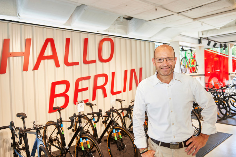 Fahrrad De Eroffnet Zwei Weitere Geschafte Sazbike De